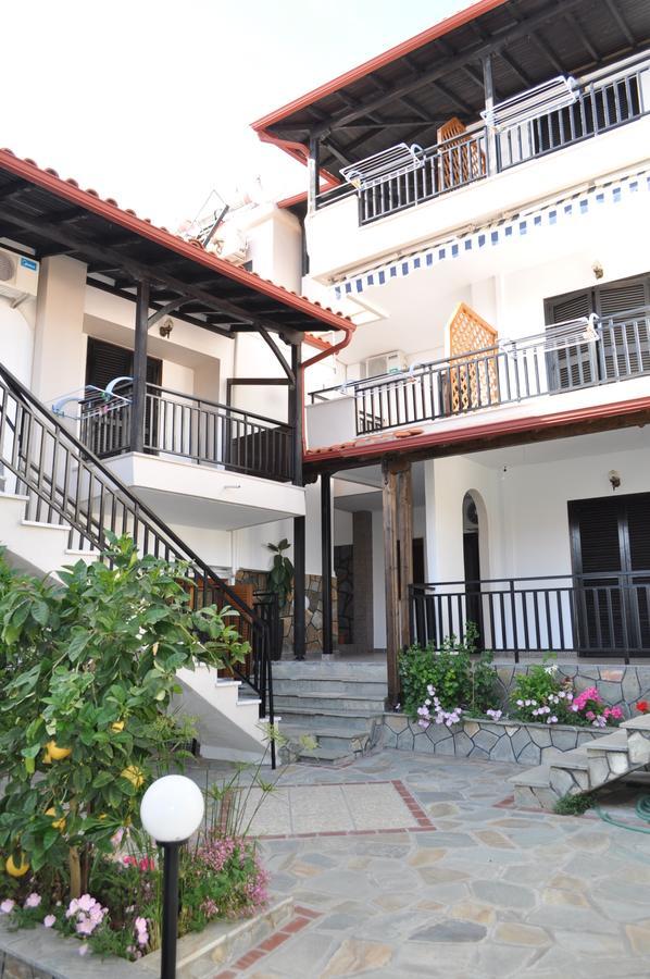 Giannis Maria Apartments Psakoudia Exteriör bild